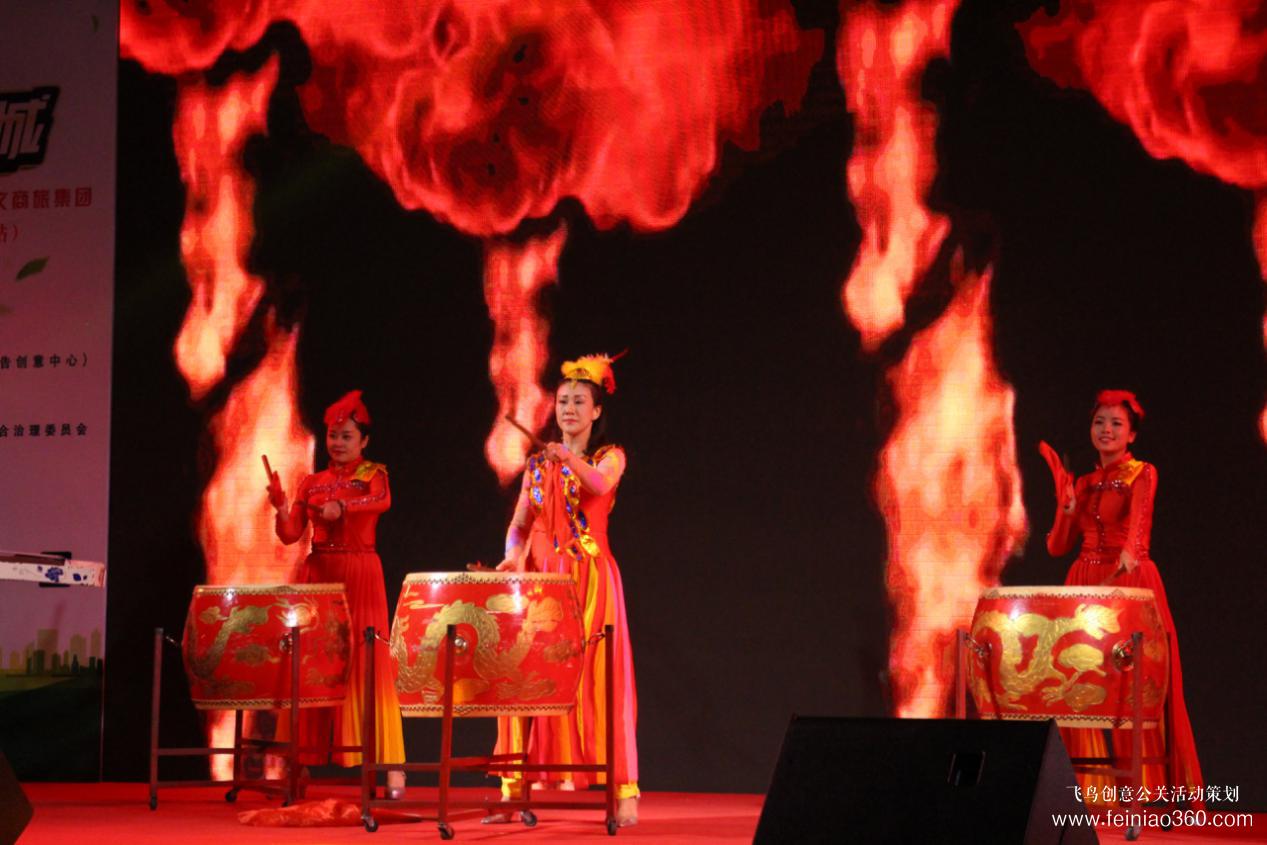 歌舞、小品、魔術(shù)表演……昌崗街舉辦這場(chǎng)關(guān)愛(ài)社區(qū)行活動(dòng)精彩連連